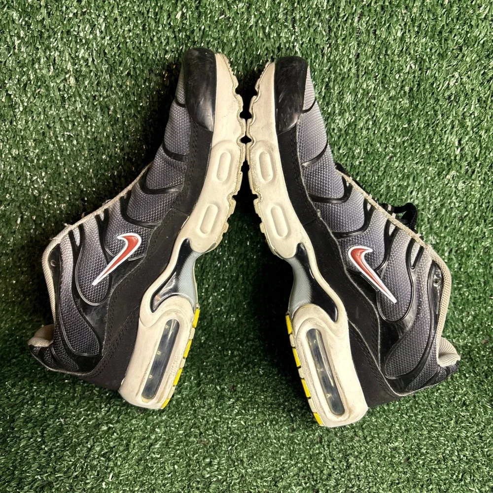 Nike Air Max Plus GS CD0610-023 Sporty Tuned Air Sneakers Grey Black Youth Sz 3Y